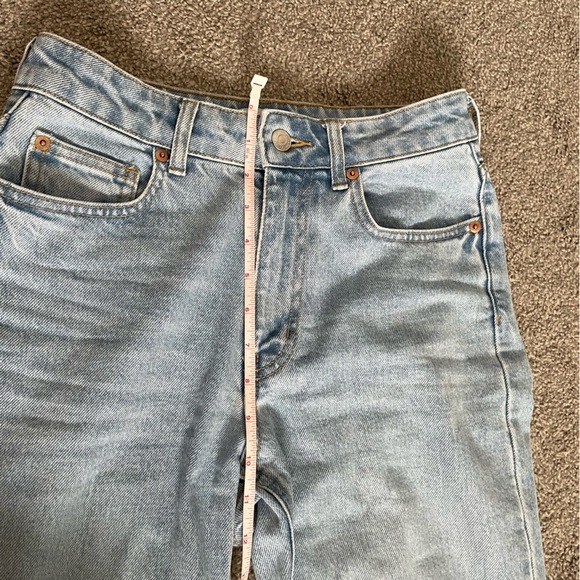 H&M Light Wash Straight Ankle High Rise Jeans - Picture 4 of 7